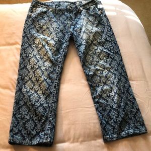 MISS ME CAPRIS - the cutest capris that you can cuff how you’d like